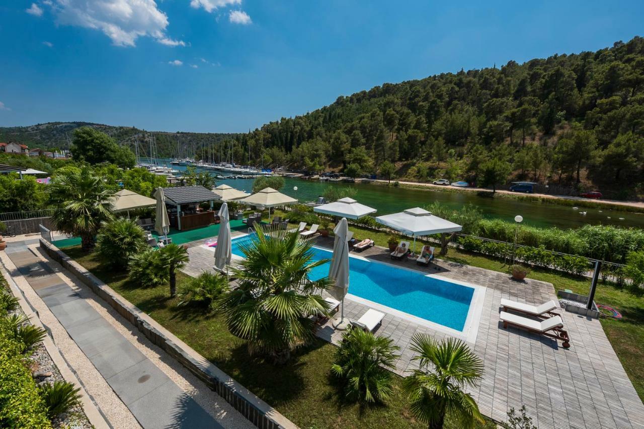 Hotel Bonaca سكرادين المظهر الخارجي الصورة